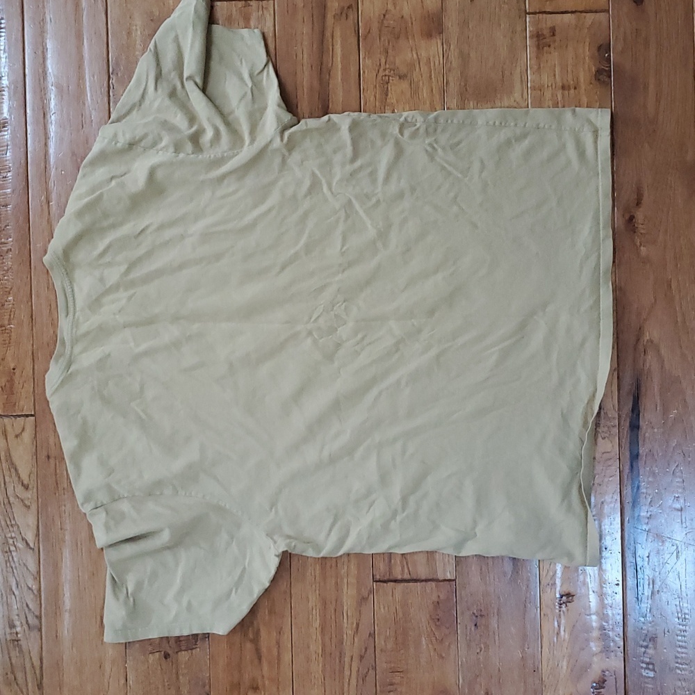 Patagonia Organic Cotton Tan T-Shirt - Picture 6 of 6